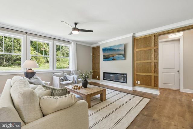 11405 CHALMERS LN, Fredericksburg, VA 22407