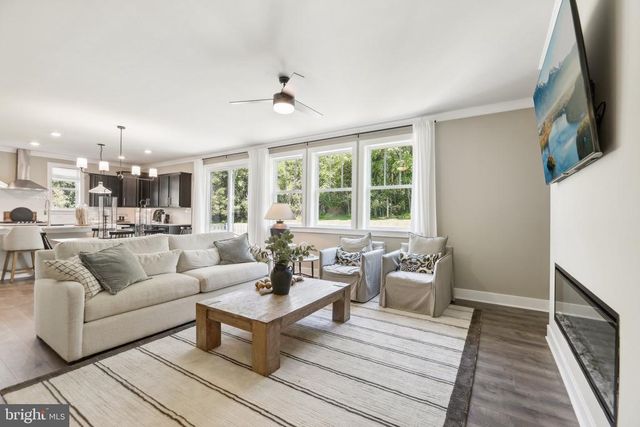 11405 CHALMERS LN, Fredericksburg, VA 22407