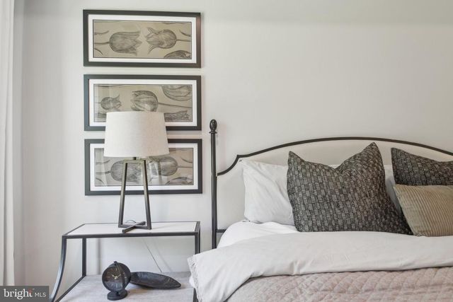 11405 CHALMERS LN, Fredericksburg, VA 22407