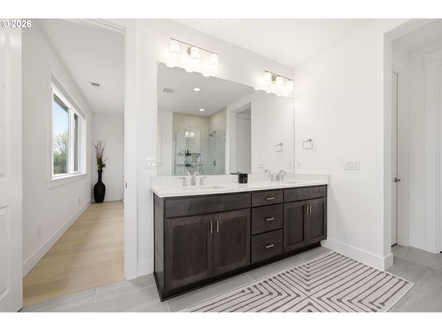 13009 Nw 31ST Ave, Vancouver, WA 98685