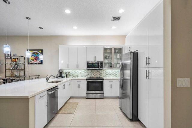 8205 Boulder Mountain Ter, Boynton Beach, FL 33473