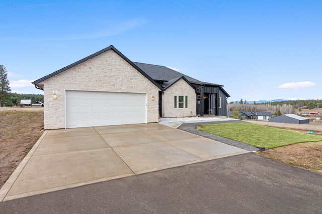 32609 N Elk Chattaroy Rd, Chattaroy, WA 99003