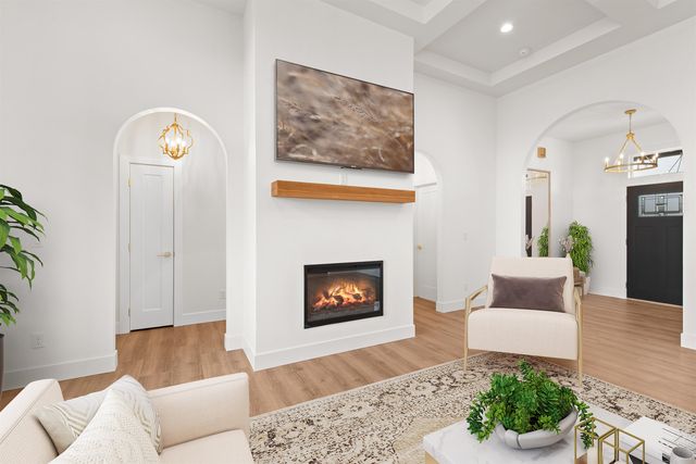 32609 N Elk Chattaroy Rd, Chattaroy, WA 99003