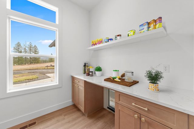 32609 N Elk Chattaroy Rd, Chattaroy, WA 99003