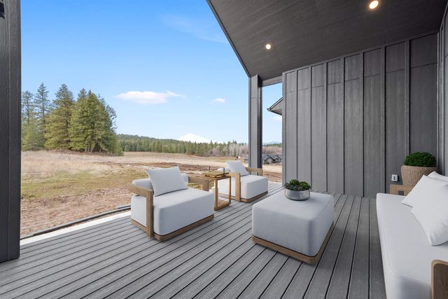 32609 N Elk Chattaroy Rd, Chattaroy, WA 99003