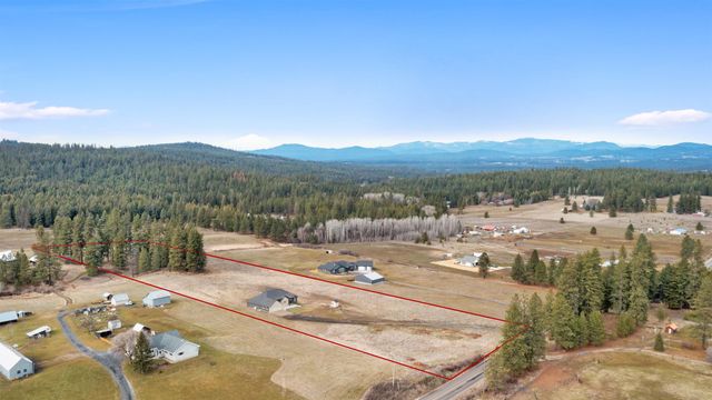 32609 N Elk Chattaroy Rd, Chattaroy, WA 99003