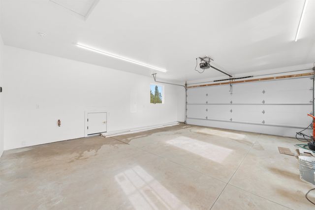 32609 N Elk Chattaroy Rd, Chattaroy, WA 99003