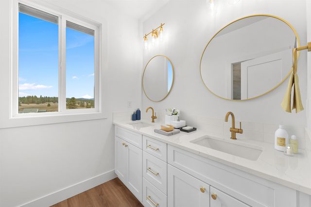 32609 N Elk Chattaroy Rd, Chattaroy, WA 99003