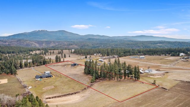 32609 N Elk Chattaroy Rd, Chattaroy, WA 99003
