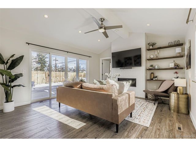 3054 Newport St, Denver, CO 80207