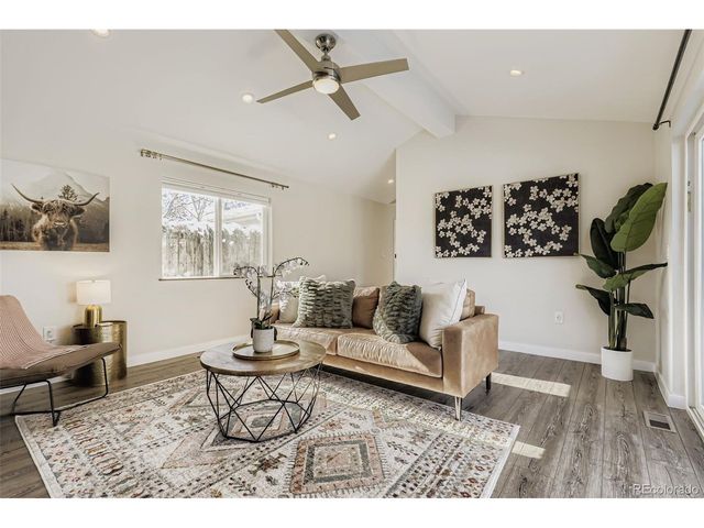 3054 Newport St, Denver, CO 80207