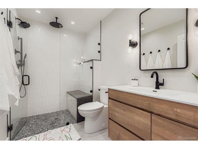 3054 Newport St, Denver, CO 80207