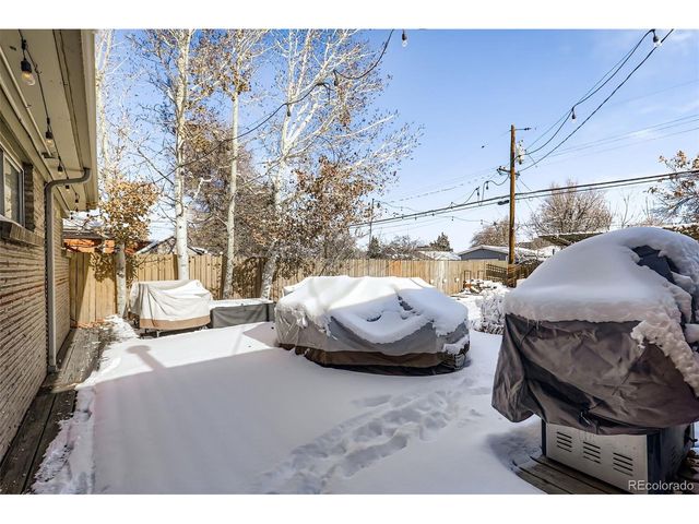 3054 Newport St, Denver, CO 80207