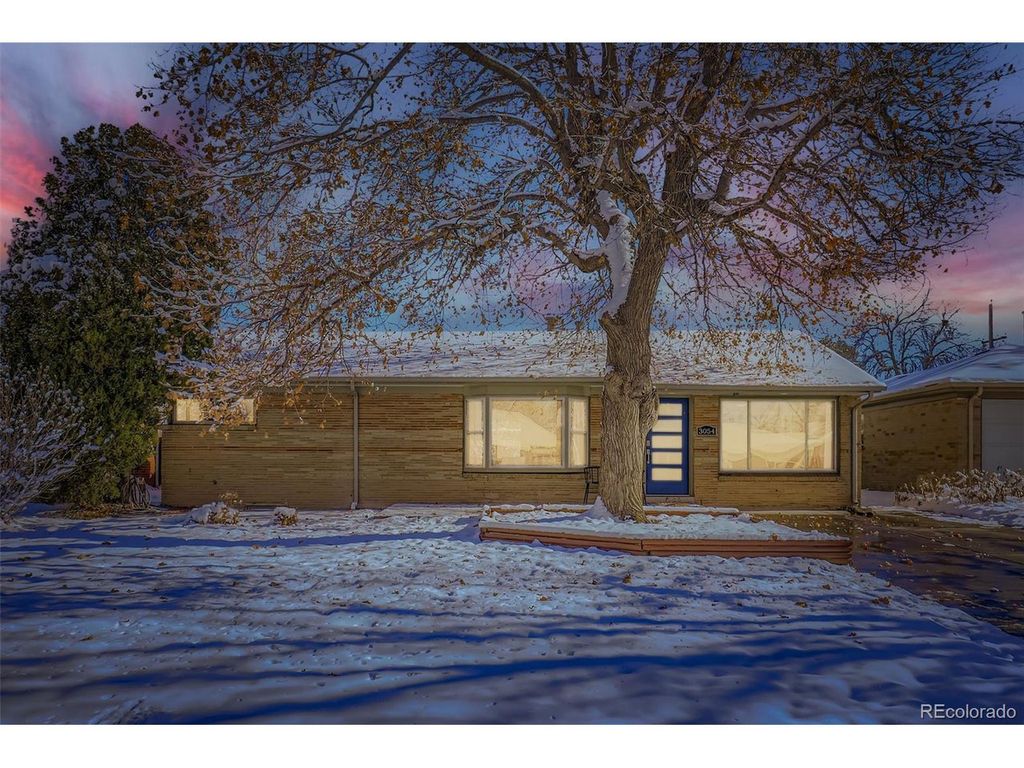 3054 Newport St, Denver, CO 80207