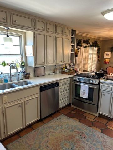 337 Williamson Pl, Corpus Christi, TX 78411