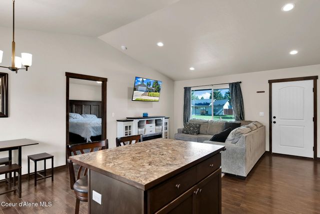 5802 W Joss LN, Spirit Lake, ID 83869