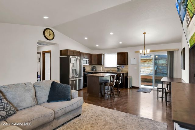 5802 W Joss LN, Spirit Lake, ID 83869