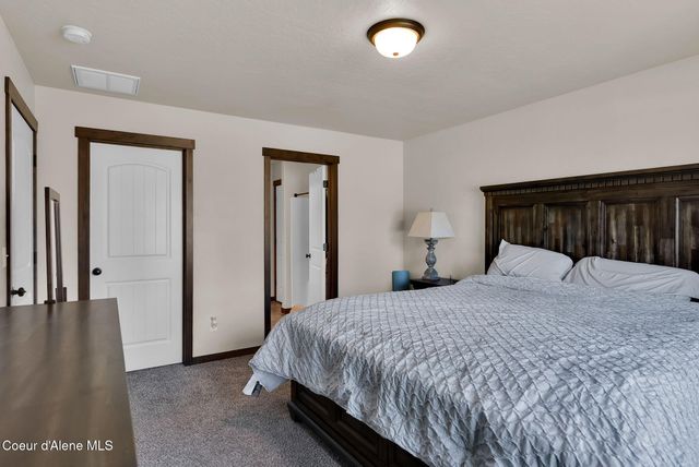 5802 W Joss LN, Spirit Lake, ID 83869