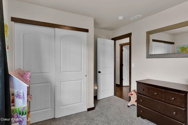 5802 W Joss LN, Spirit Lake, ID 83869