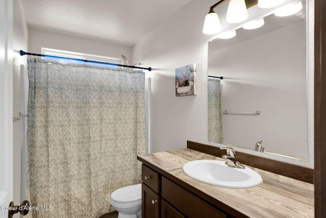 5802 W Joss LN, Spirit Lake, ID 83869