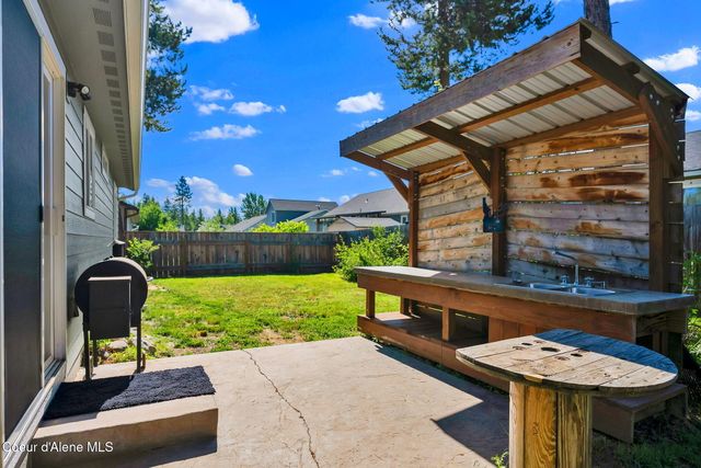 5802 W Joss LN, Spirit Lake, ID 83869