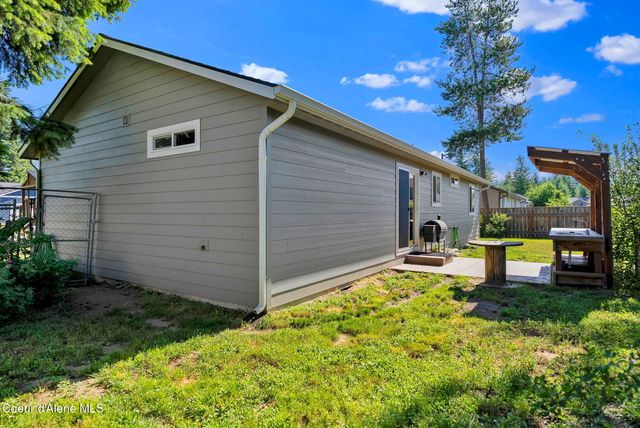 5802 W Joss LN, Spirit Lake, ID 83869