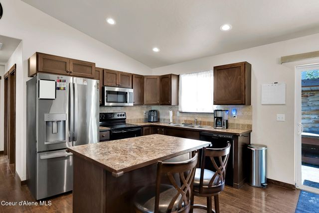 5802 W Joss LN, Spirit Lake, ID 83869