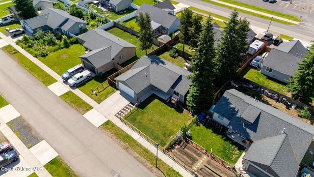 5802 W Joss LN, Spirit Lake, ID 83869