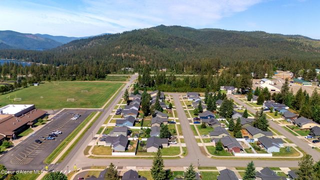 5802 W Joss LN, Spirit Lake, ID 83869