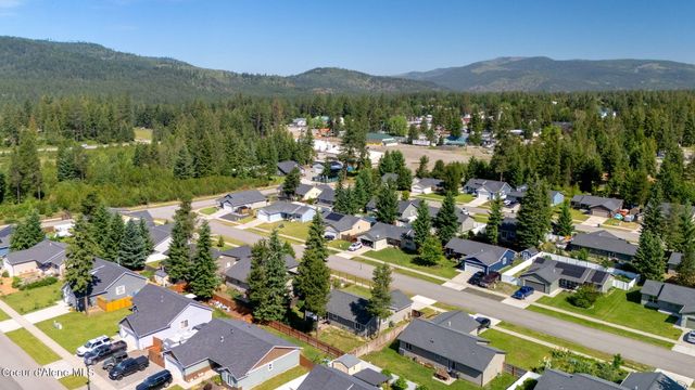 5802 W Joss LN, Spirit Lake, ID 83869