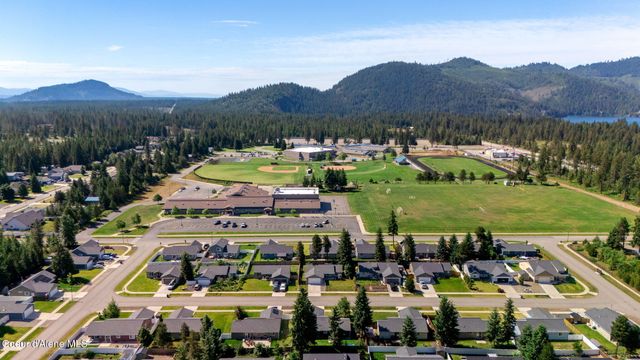 5802 W Joss LN, Spirit Lake, ID 83869