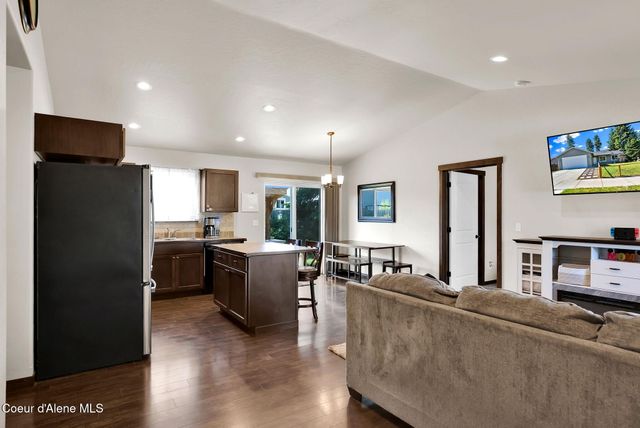 5802 W Joss LN, Spirit Lake, ID 83869