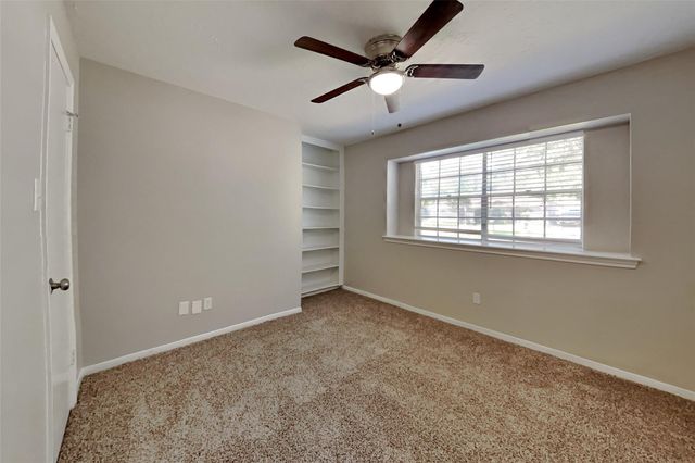 1954 Round Spring Drive, Humble, TX 77339