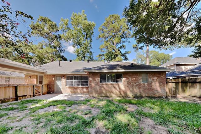 1954 Round Spring Drive, Humble, TX 77339