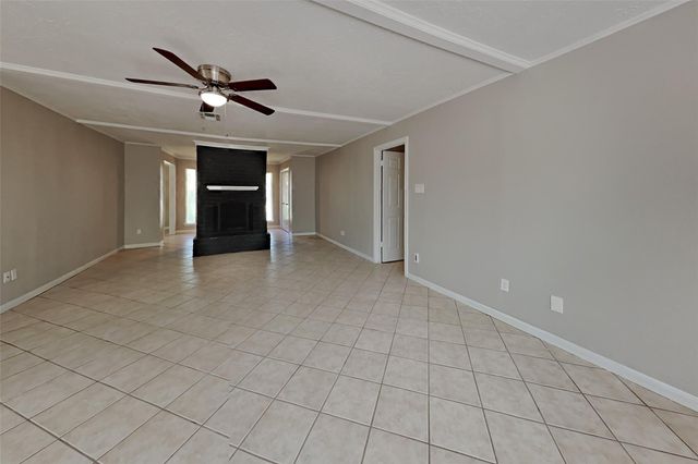 1954 Round Spring Drive, Humble, TX 77339