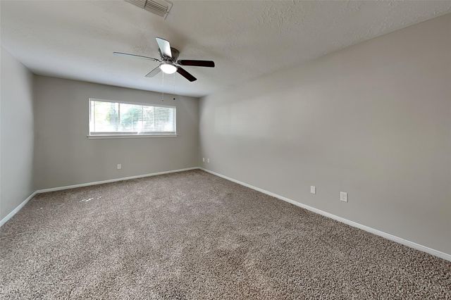 1954 Round Spring Drive, Humble, TX 77339