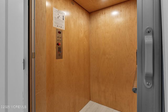 10 5th Street, Highlands, NJ 07732