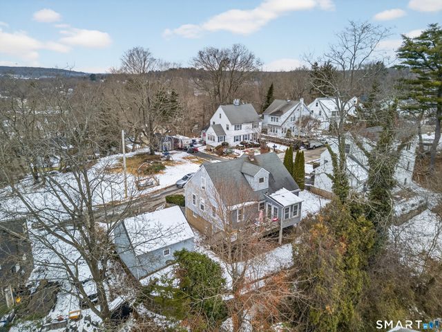 34 Harland Place, Norwich, CT 06360