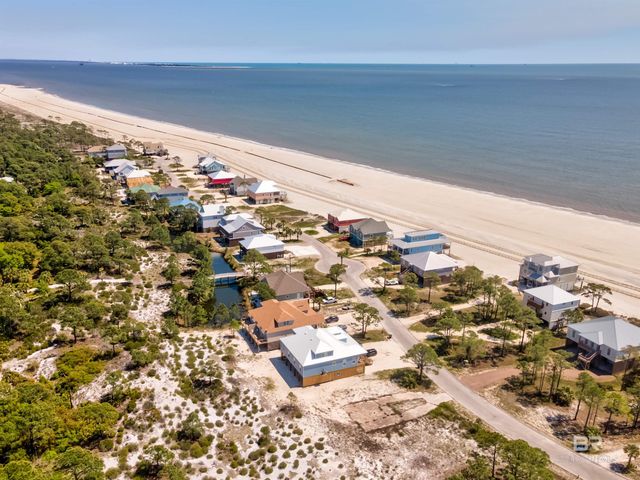 332 Audubon Place, Dauphin Island, AL 36528