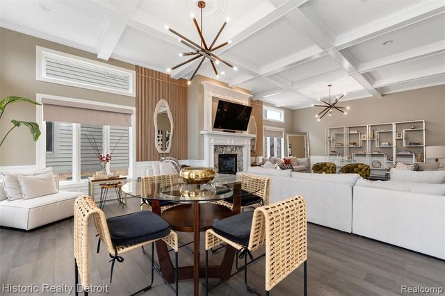 5695 N Branford Drive, West Bloomfield, MI 48322