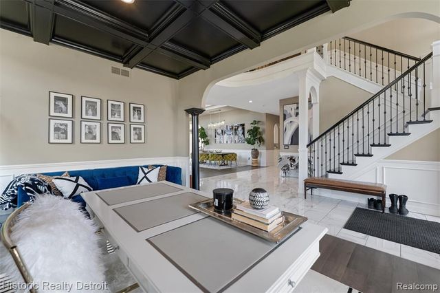 5695 N Branford Drive, West Bloomfield, MI 48322