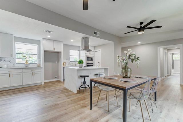 5634 Cerritos Drive, Houston, TX 77035