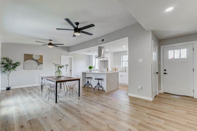 5634 Cerritos Drive, Houston, TX 77035