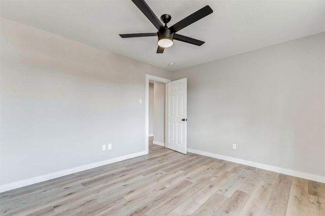 5634 Cerritos Drive, Houston, TX 77035