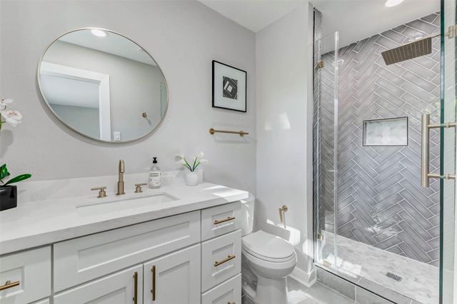 5634 Cerritos Drive, Houston, TX 77035