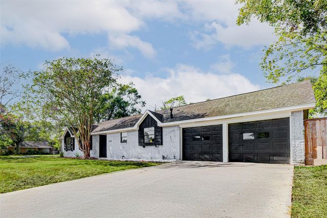 5634 Cerritos Drive, Houston, TX 77035