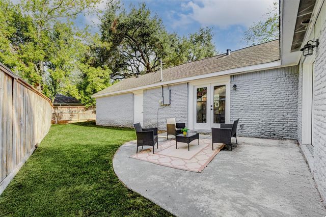 5634 Cerritos Drive, Houston, TX 77035