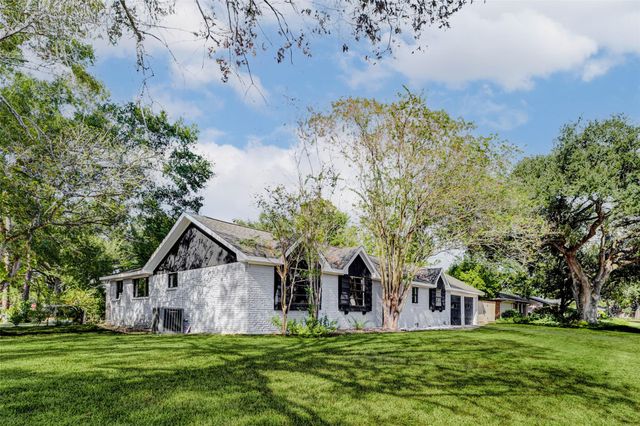 5634 Cerritos Drive, Houston, TX 77035