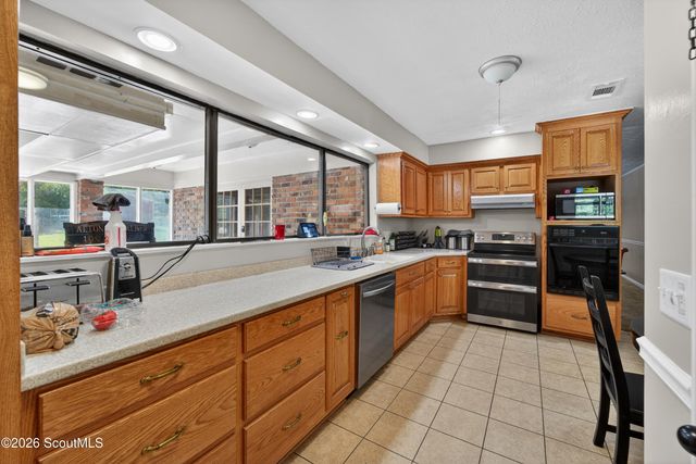 1384 Highland Drive, Waycross, GA 31503