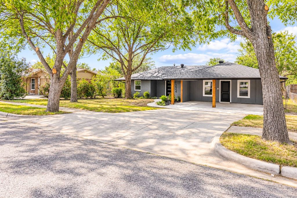 1224 Bellaire Drive, Grapevine, TX 76051 — photo 2
